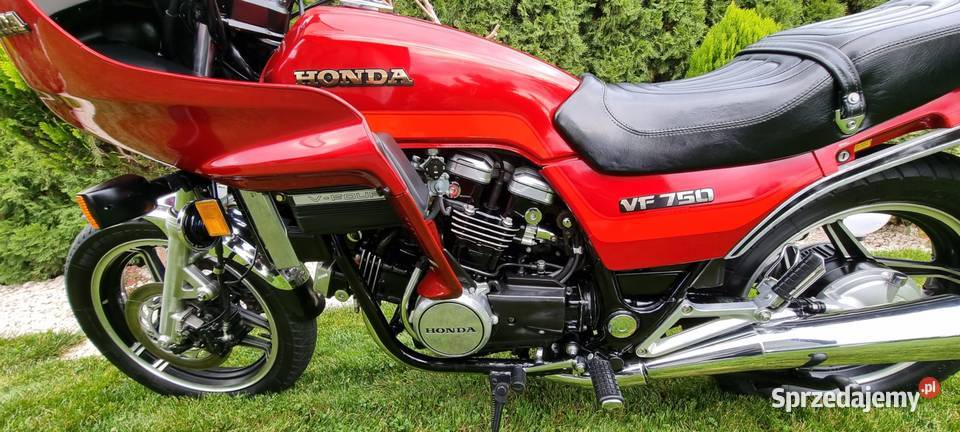 HONDA VF 750 Szwajcaria NOWA 20 przebiegu 20900km mazowieckie Białobrzegi