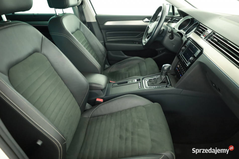 VW Passat 20 TDI Rok produkcji 2021 Motoryzacja mazowieckie Piaseczno