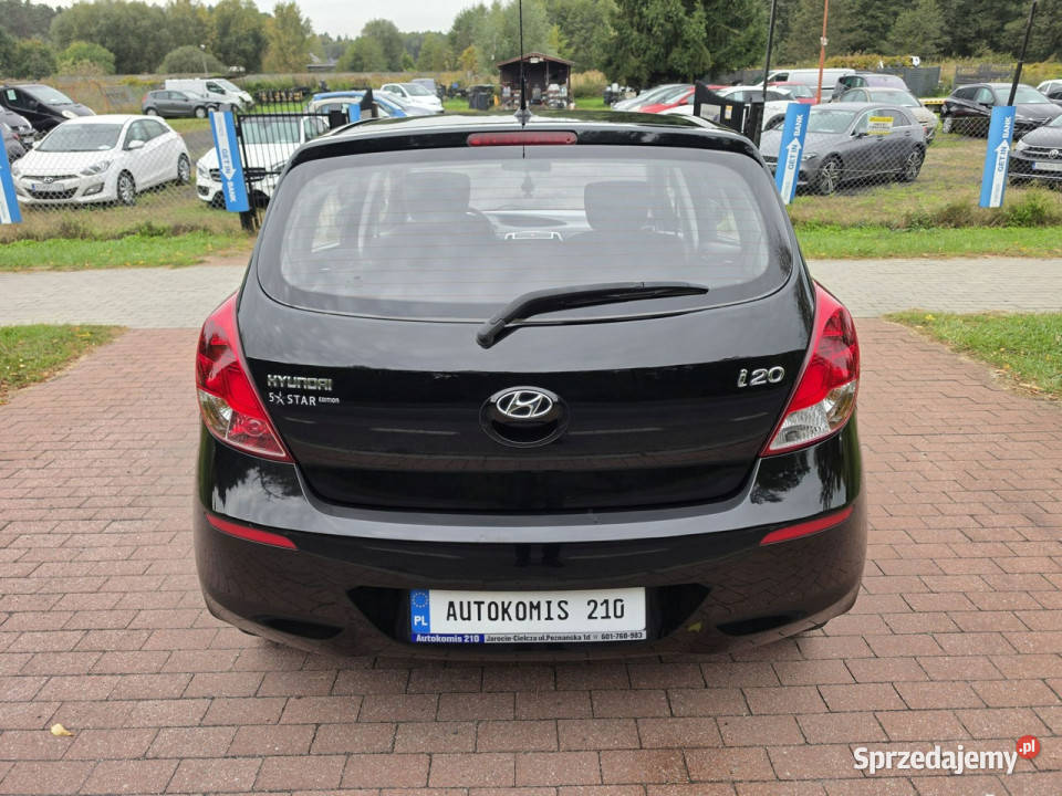 Hyundai i20 Hyundai i20 12 benzynka niski klimatyzacja Cielcza