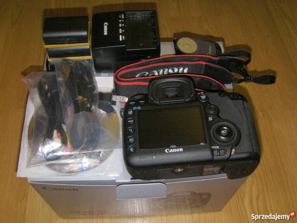 Canon EOS 5D Mark III 223 MP Digital SLR Camera Aparaty Kubłowo Małe