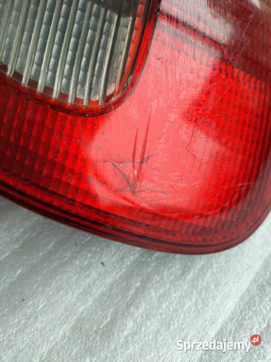 Volvo v40 LAMPA LEWA TYŁ Kamień-Kolonia