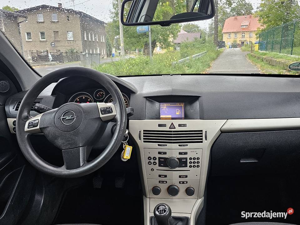 Opel Astra Sport Wagon 17 TDi 188123km Opel dolnośląskie Chełmsko Śląskie