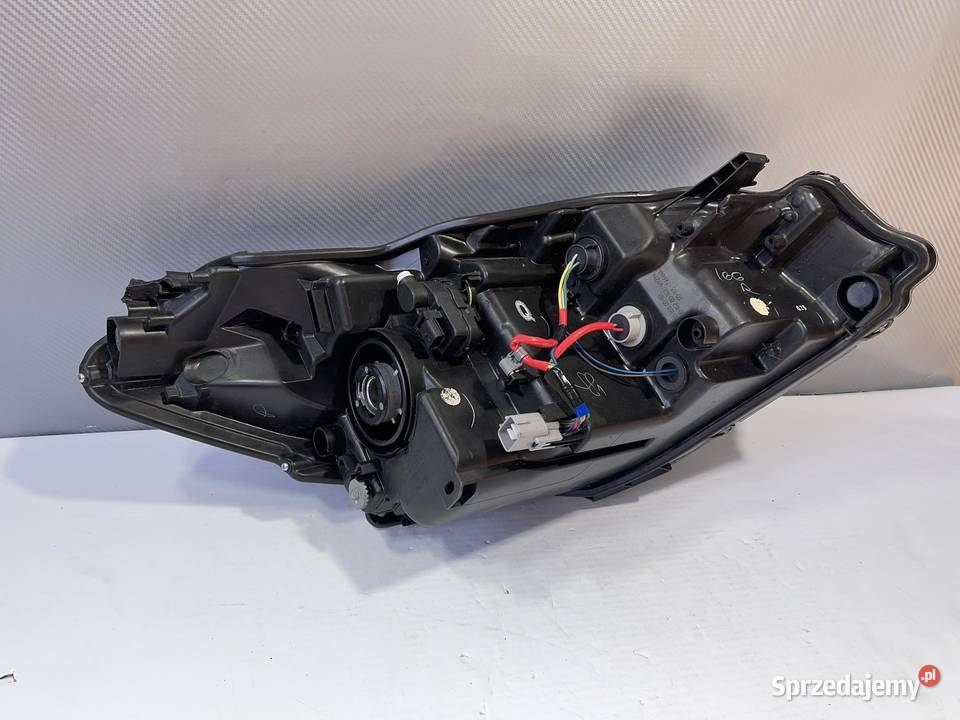 TOYOTA YARIS 3 LIFT LEWA LAMPA PRZÓD Ostroróg