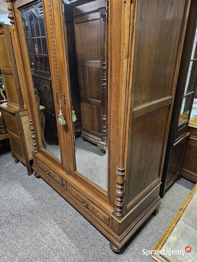 Dębowa szafa Brójce