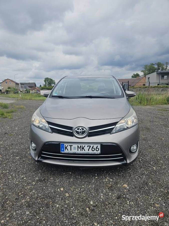 Toyota Verso klima navi samochod bezwypadkowy Tychy