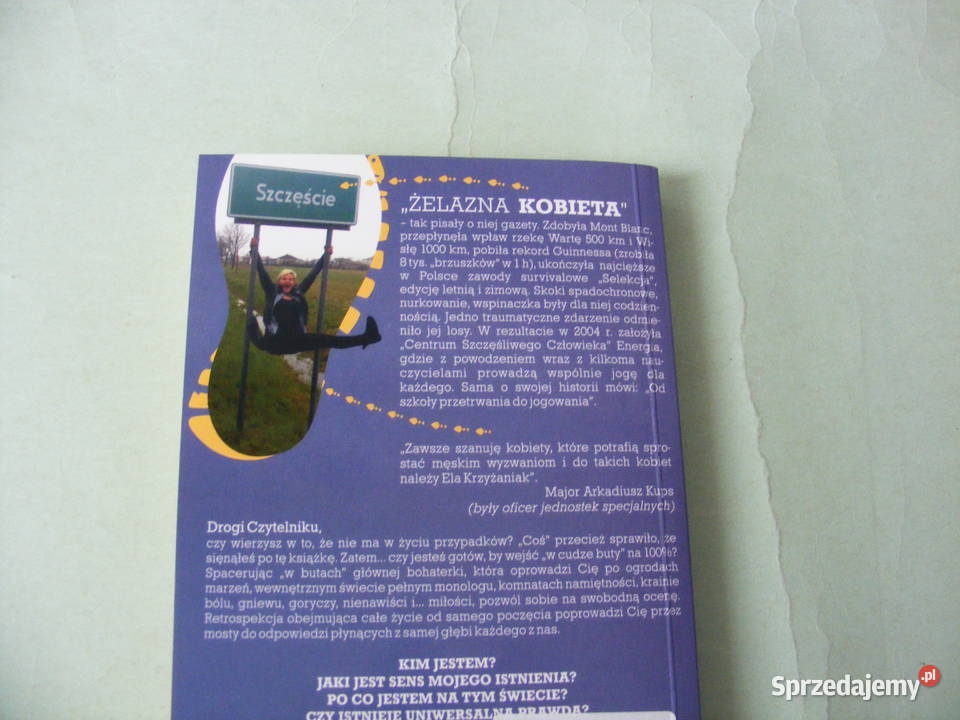 Czerwony namiot Diamant W cudzych butach Oborniki Śląskie