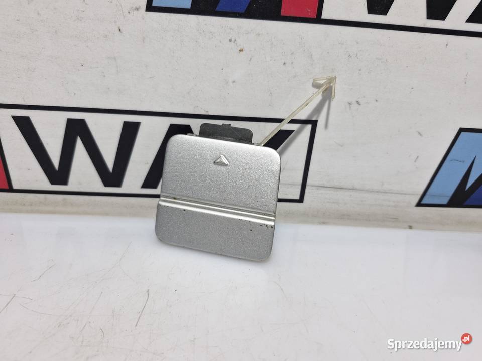 BMW E60 E61 ZAŚLEPKA HAKA ZDERZAKA TYŁ 7033711