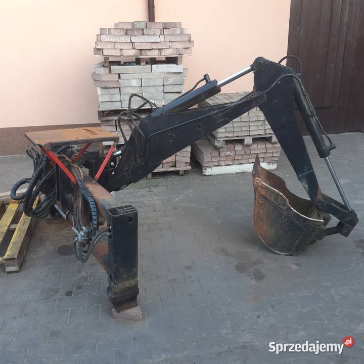 Koparka avant do ciągnika zawieszana ramię Gościeńczyce