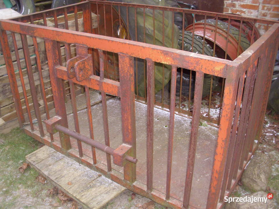 Skrzynia transportowa na TUZ do ciągnika