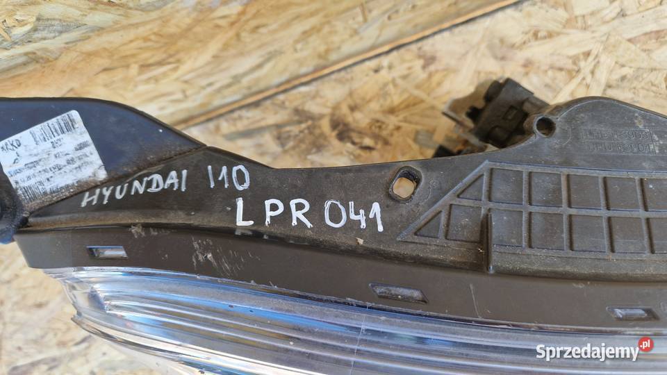 HYUNDAI I10 LAMPA PRZÓD PRZEDNIA PRAWA EUROPA Lampy przednie Słowikowo