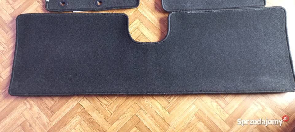 Dywaniki welurowe oryginalne toyota yaris 3 Gostynin