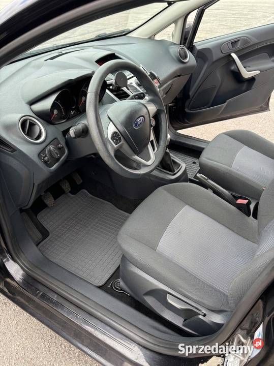 Ford Fiesta Mk7 125 Duratec 1 rej2013 Salon manualna Radom