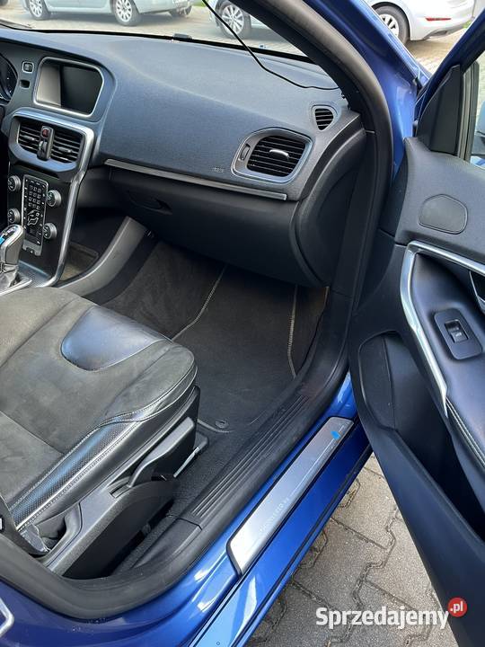 Volvo V40 nieuszkodzony Wrocław sprzedam