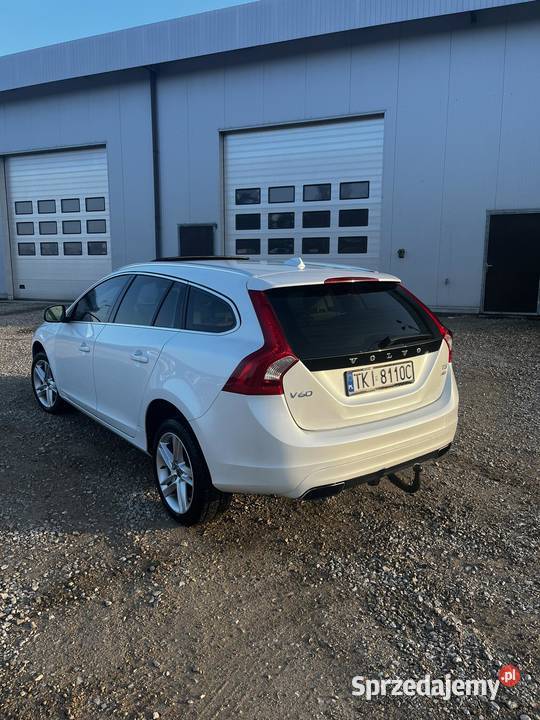 VOLVO V60 T5 25 BENZYNA 2015R Łuków