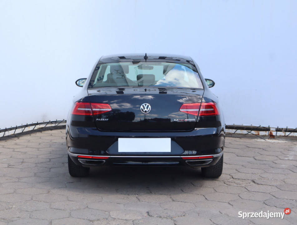 VW Passat 20 TSI światła LED Łódź