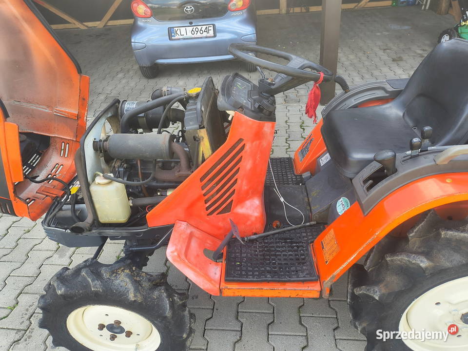 Traktorek minijapoński Hinomoto CX1