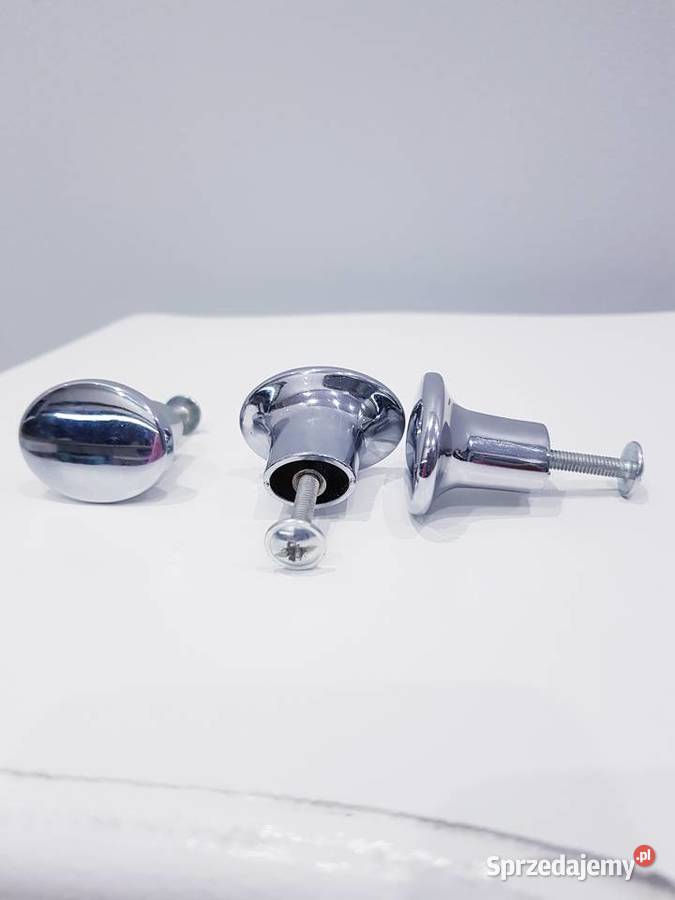 Zestaw ozdobnych klamek uchwytów do komody