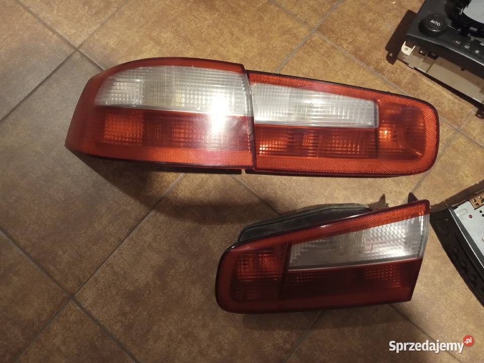 Części laguna 2 licznik radio czytnik kart panel Łańcut