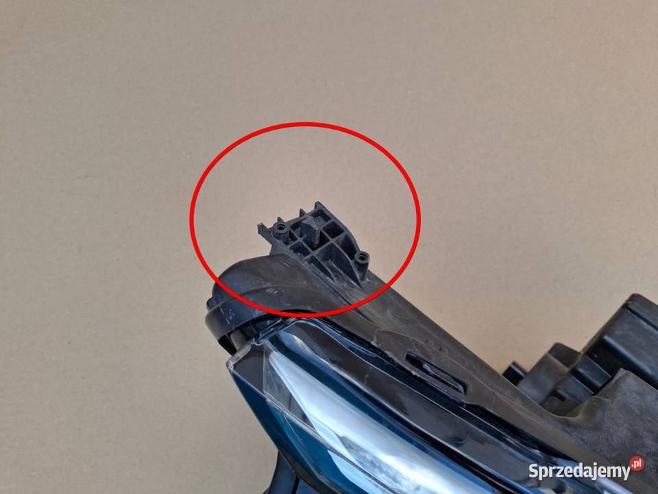 CITROEN C4 III REFLEKTOR PRAWY PRZÓD LAMPA PRAWA osobowe Bieleń