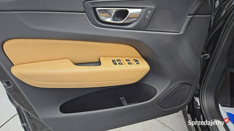 Volvo XC 60 0 D3 Momentum Pro Z Polskiego Salonu Warszawa