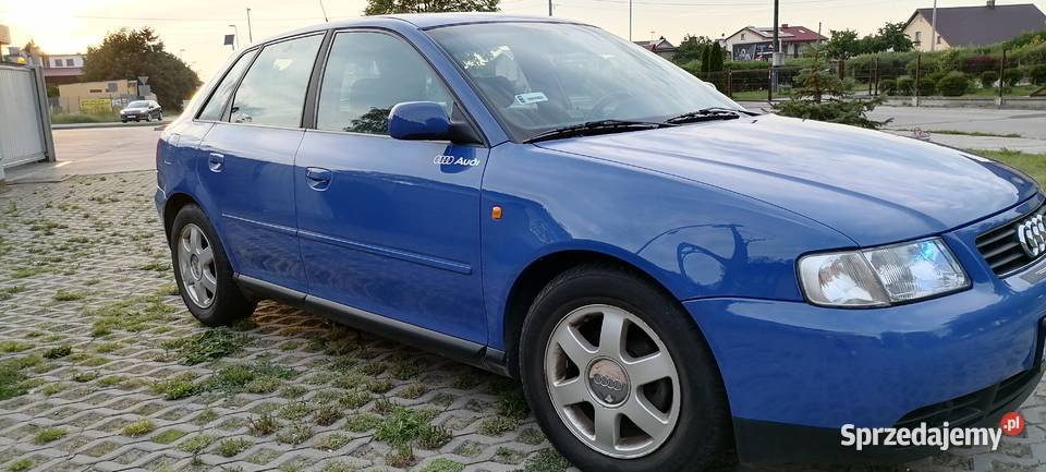 Sprzdeam Audi A3 16 benzyna 1999r 184600km
