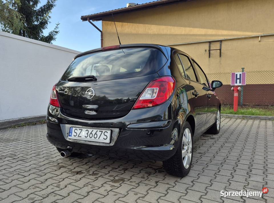 Opel Corsa D liftingu 100 Ładnie utrzymymana wielofunkcyjna kierownica