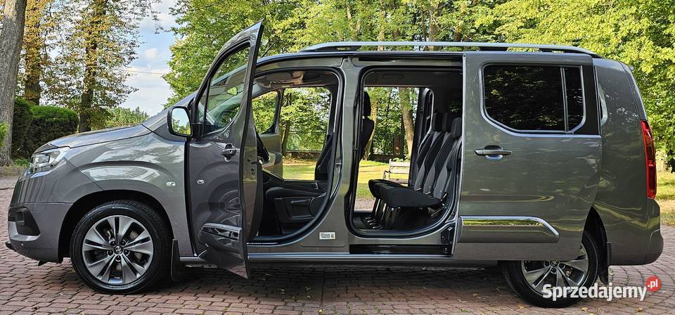 Toyota Proace 15 City Verso D4D 130 SS Long 7 diesel świętokrzyskie Staszów