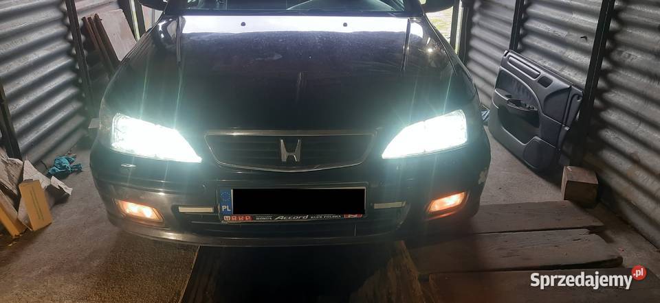 Honda Accord VI 6 16 d16b6 NH614MA sedan na Ostrowiec Świętokrzyski