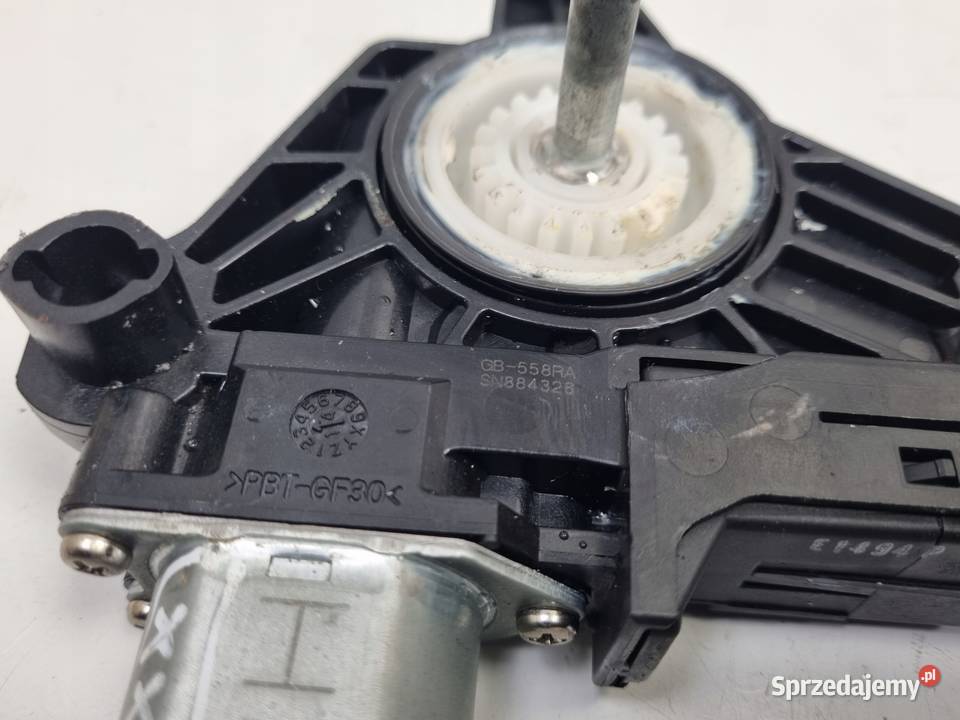 Mercedes A205 W205 SILNICZEK SZYBY prawy tył Wyposażenie wnętrza Rudka