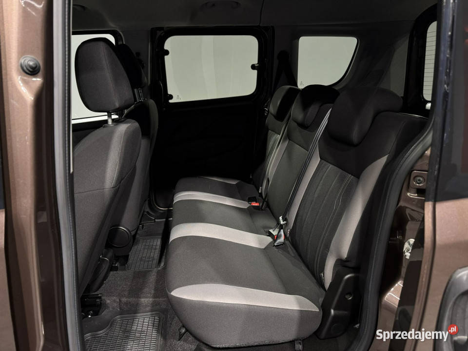 Fiat Doblo VAT 23 Easy 16MultiJet 120 M6 2018 r lakier metallic Myślenice