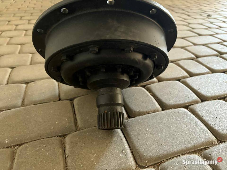 Łącznik Waryński silnik ze skrzynią Wieluń