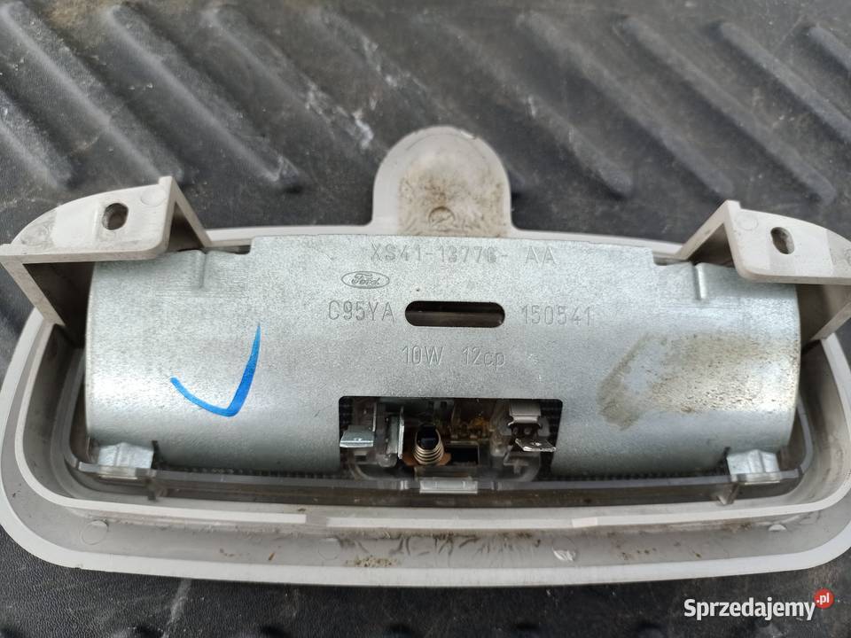 Lampka oświetlenia kabiny ford focus MK1 kombi Szczecin