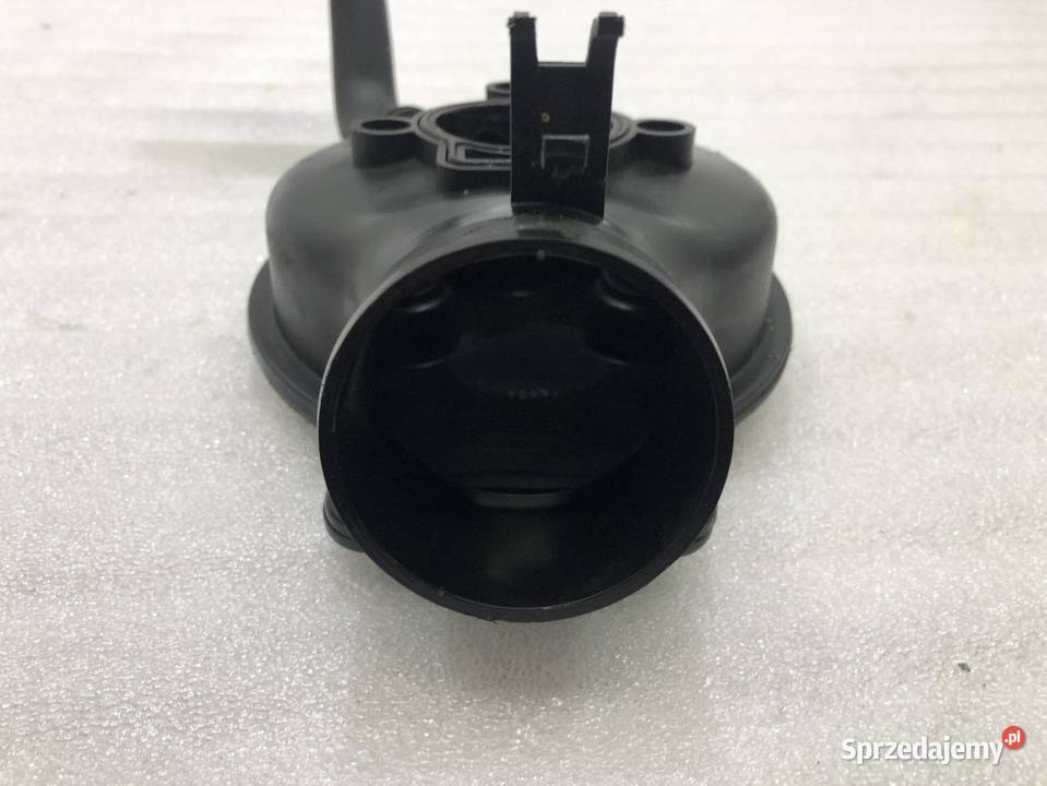 OBUDOWA POKRYWA PRZEPUSTNICY OPEL CORSA B