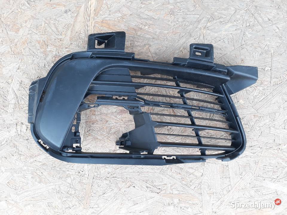PEUGEOT 308 T9 LIFT KRATKA PRAWA ZDERZAKA PRZÓD Międzychód