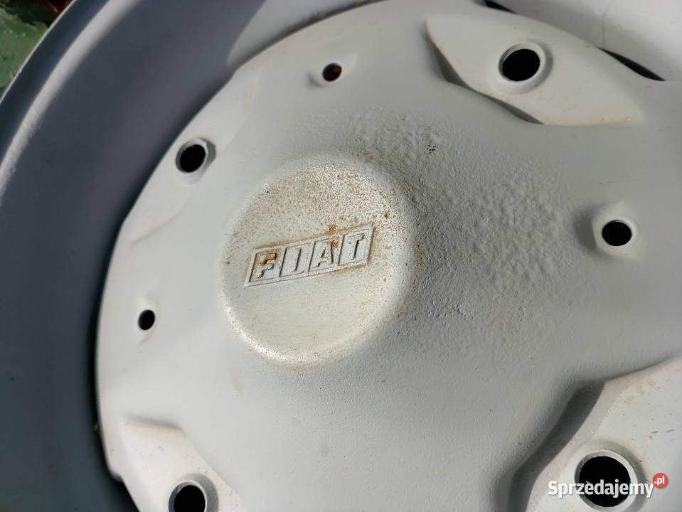 Fiat 126 p felgi kapelusze cytrynki wloskie Jarosław