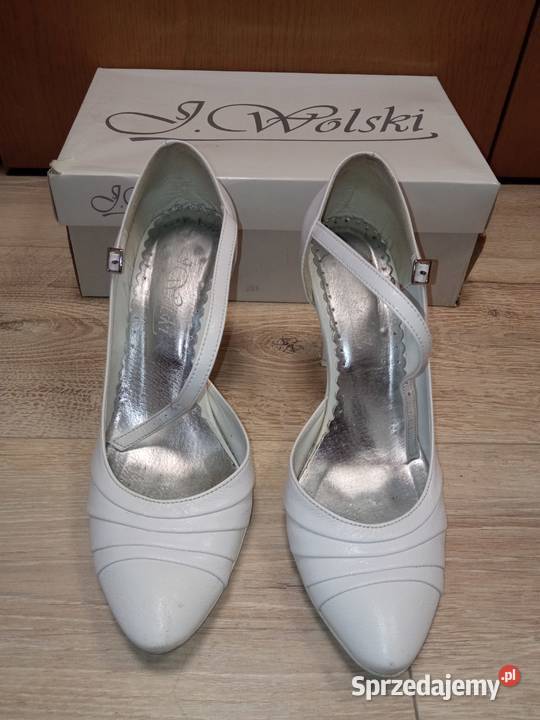 buty białe damskie ślubne szpilki obcas 8 39 26cm Czółenka Puławy