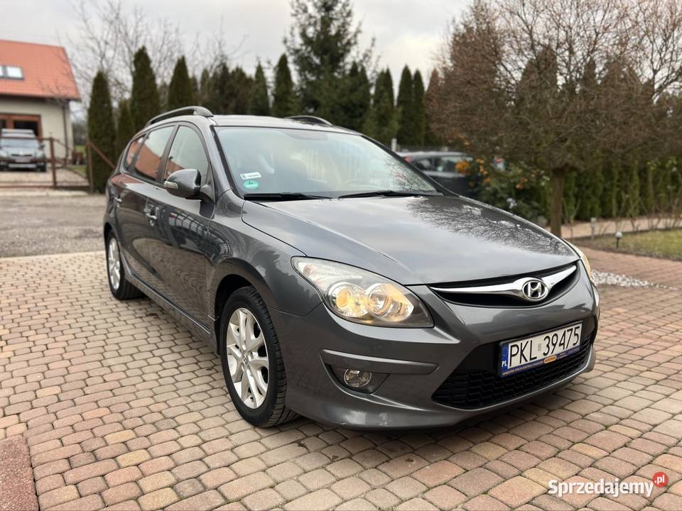 Hyundai i30 CRDI Półskóry Grzane fotele Tempomat Kutno sprzedam
