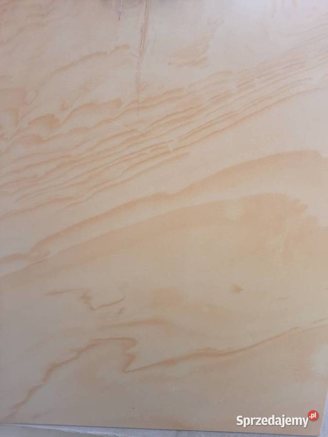 Płyty elewacyjne z piaskowca Miedzna Drewniana