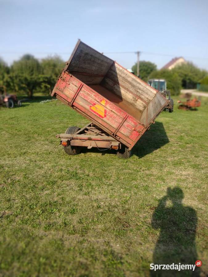 Przyczepa rolnicza wywrotka na trzy strony 65