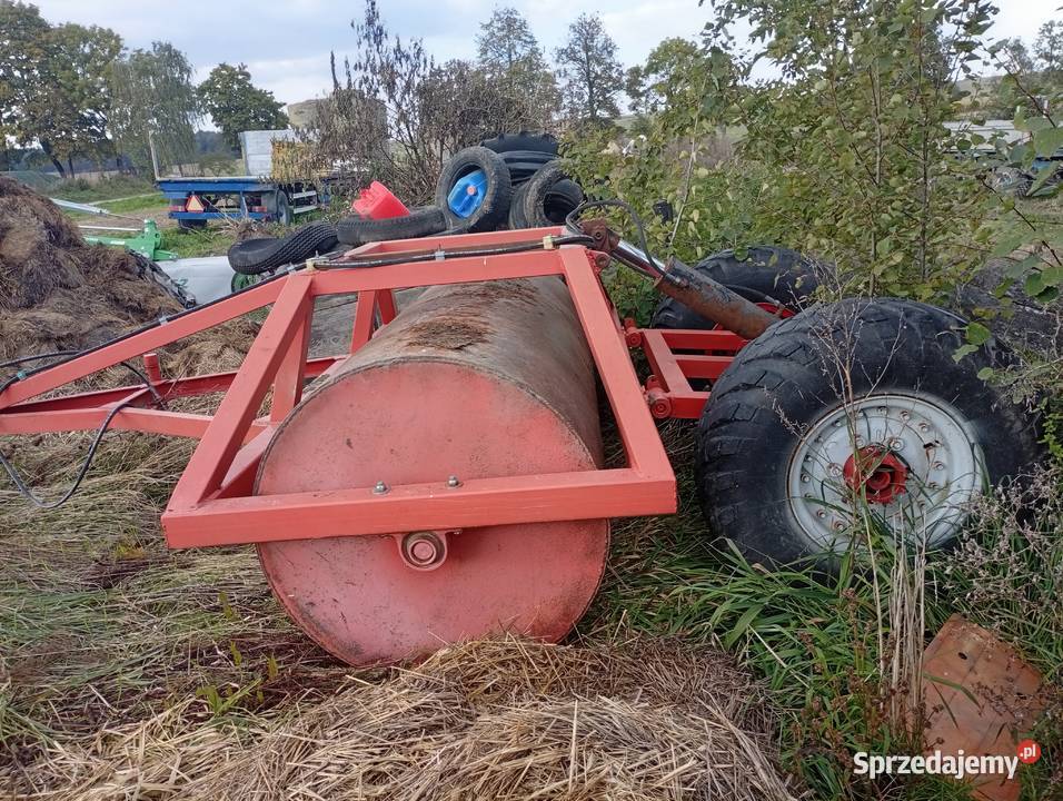 Wał łąkowy hydraulicznie podnoszony nieuszkodzony