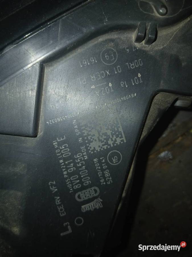 Lampa lewa przednia AUDI A3 8V lift XENON lewy Lampy przednie Kraków