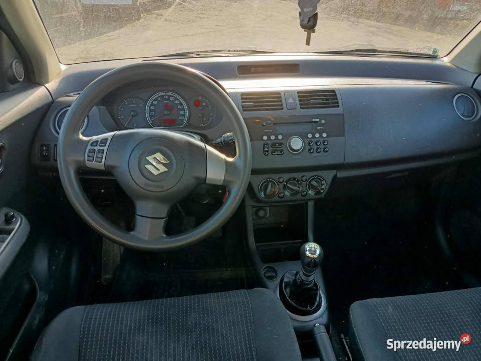 Suzuki Swift Suzuki Swift 13TD 69 07r III Tarnów