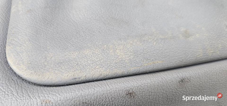 Osłona fotela tył mercedes w210 2109102639 Rok produkcji 1999 Zbąszyń