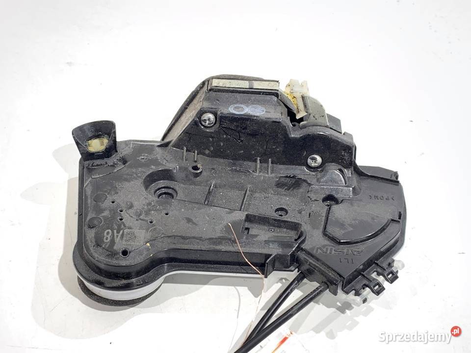 ZAMEK DRZWI PRAWY PRZÓD TOYOTA YARIS IV osobowe Zamki, wkładki i kluczyki