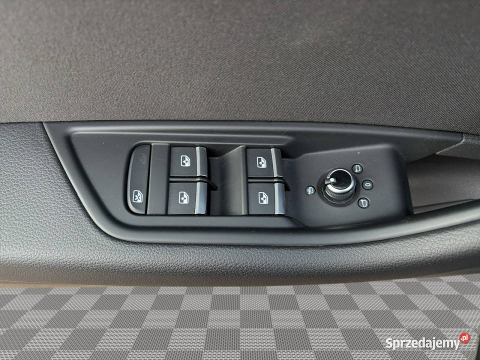 Audi A4 Limousine WD1234U40 TFSI mHEV Advanced S centralny zamek Pępowo