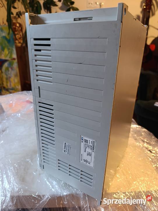 falownik przemiennik częstotliwości marki LS Gdynia