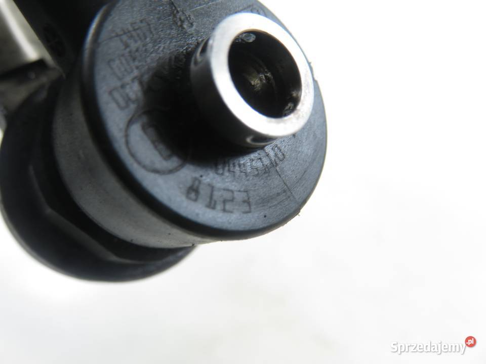 WTRYSKIWACZ OPEL ASTRA III H 17 CDTi 0445110175 Wtryskiwacze