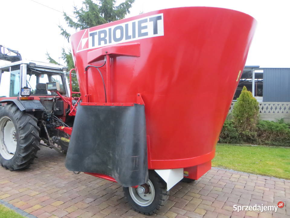 Paszowóz Wóz paszowy TRIOLIET Solomix 1000 sprzedam