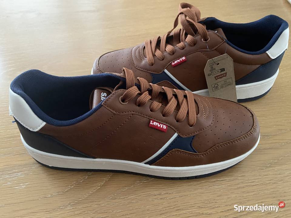 Buty Levis