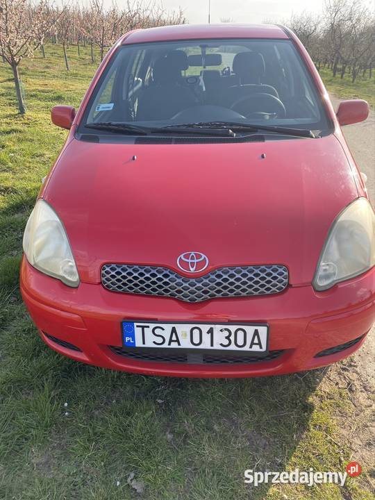 Toyota yaris Samochody osobowe Malice